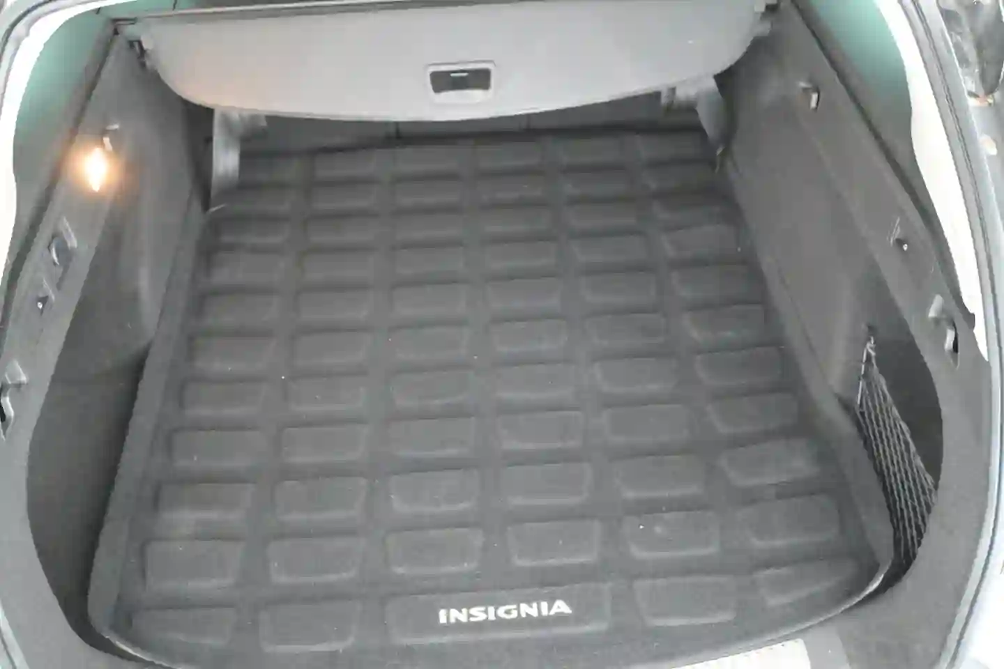 Car Image - 307thW2deAAYzTdgr2ENDo