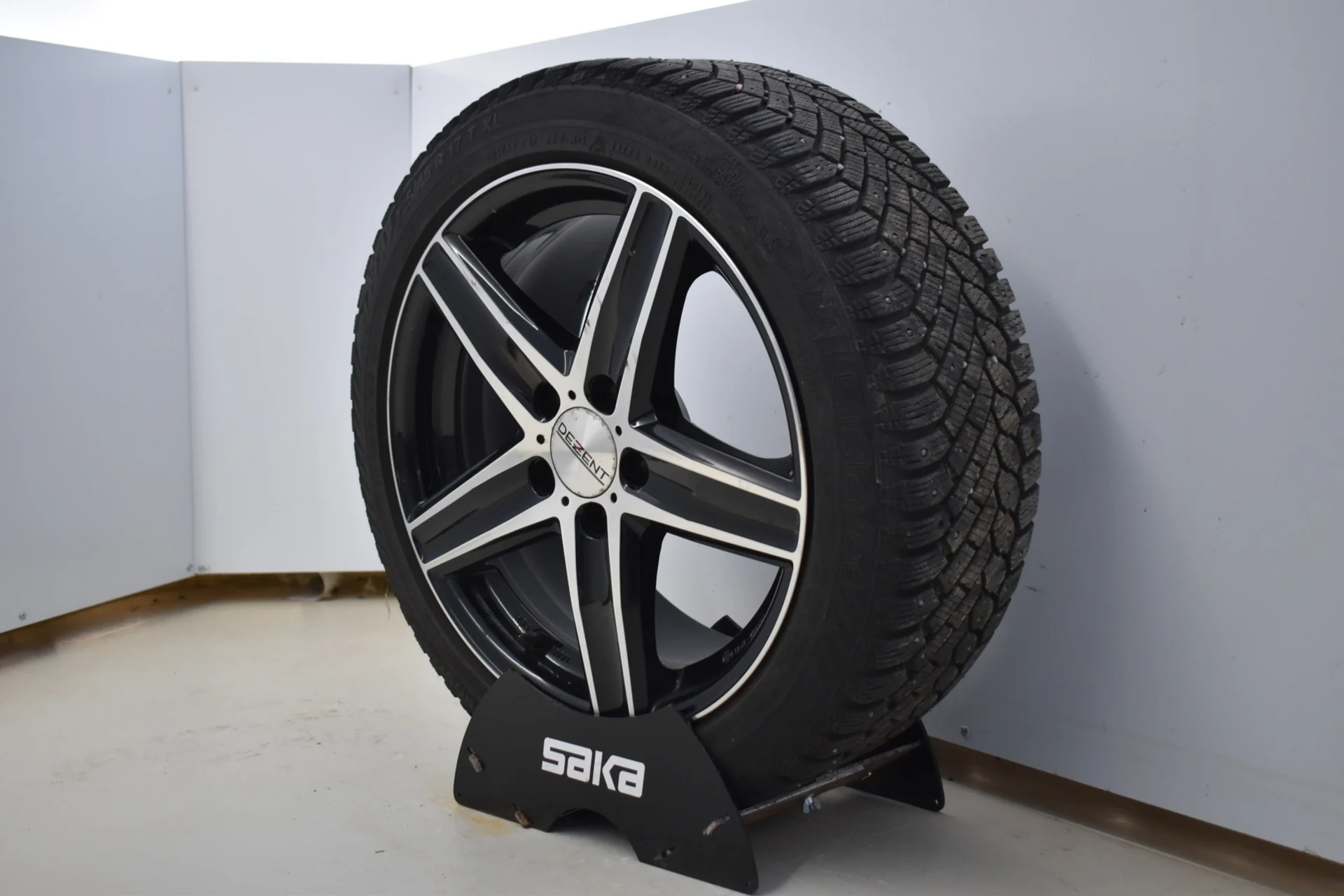 Car Image - 5TwInnuepb1KtNCkUn4YGE