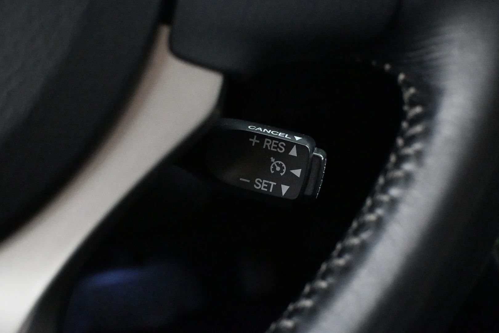 Car Image - 5yyC7swpldZPnXVxXea9KR