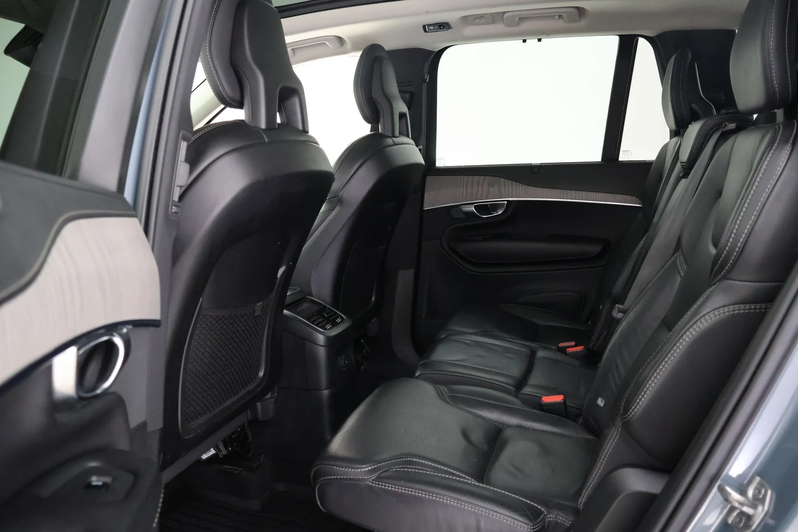 Car Image - 1J3sEf9jaHbTrlRXdY0X1P