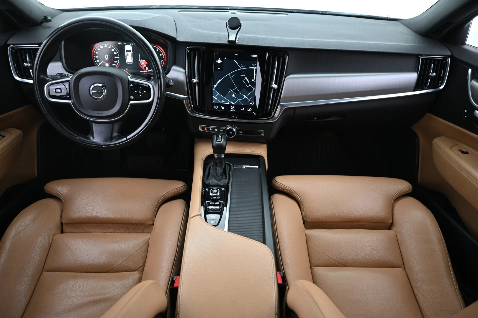 Car Image - 5MI1i7KVTqEuSePVPEeEXd