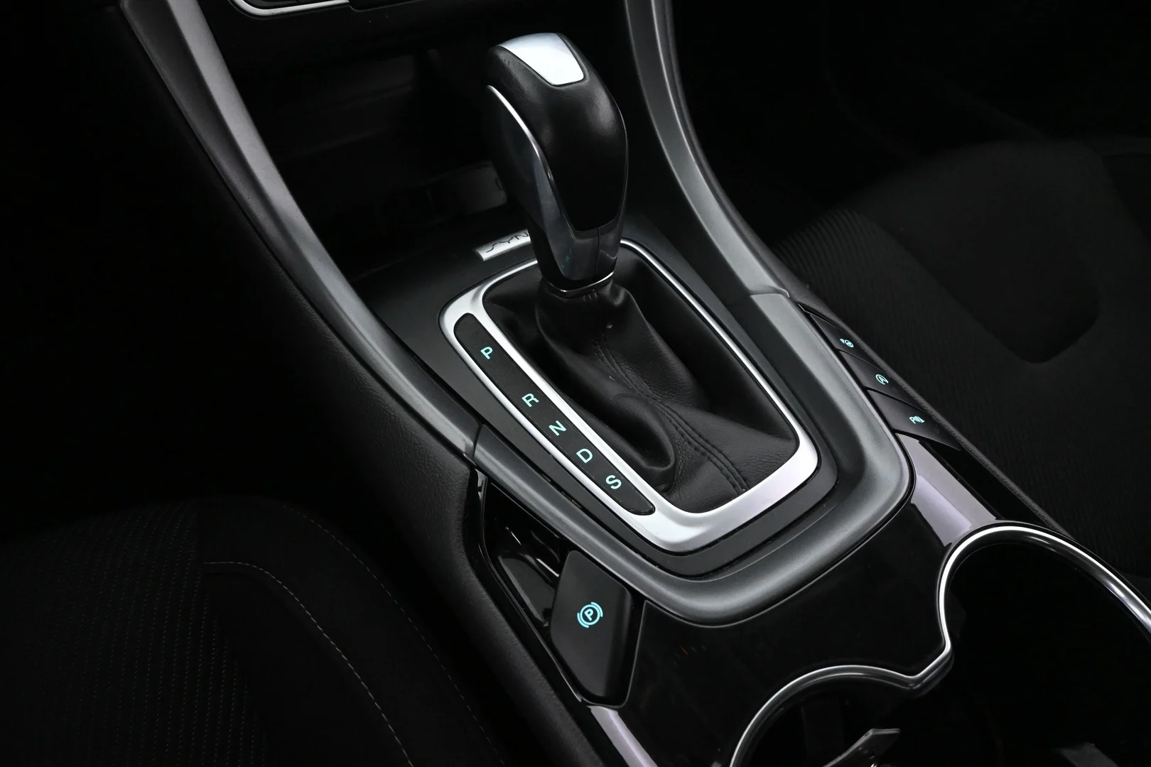 Car Image - 3ysM5DYewEmg9R5RETZ0o6