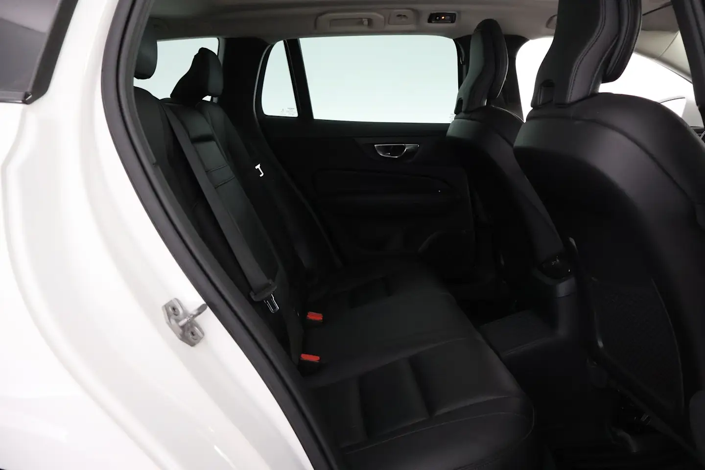 Car Image - 3Sy0VGOzb1xe2OFiJQBHXF