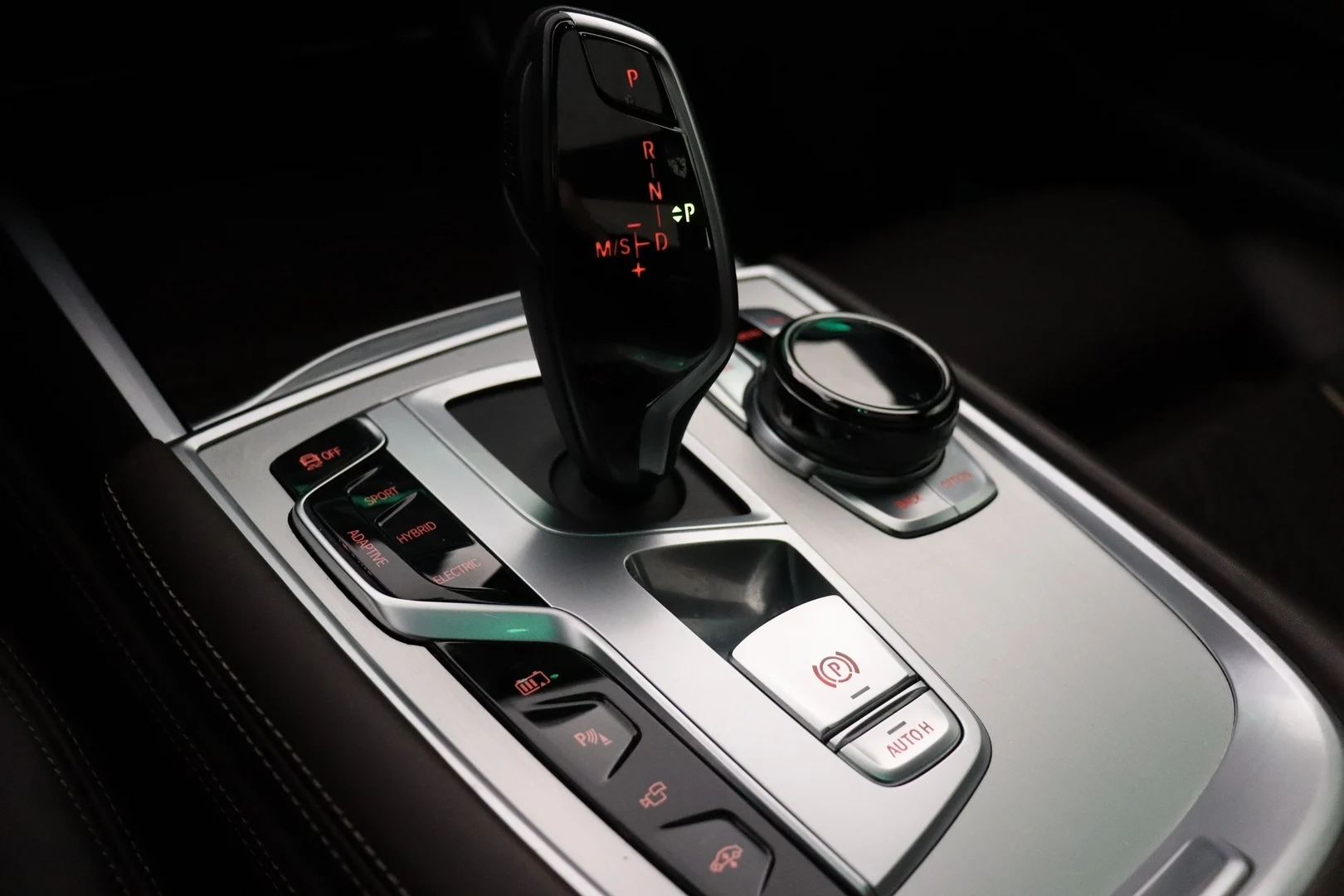 Car Image - 75NeiFlqZLPWW1fztA7hkU