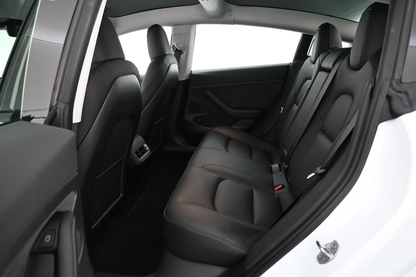 Car Image - 5aBGT9BTOjp2AeQ6bIhmL0