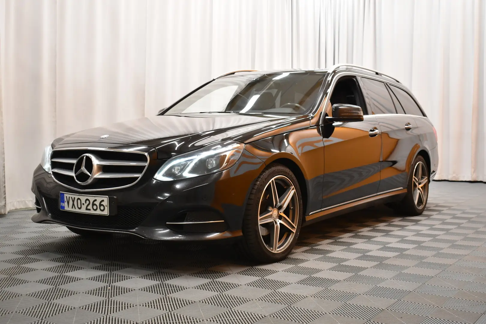 Car Image - 5elYf80JxuBhuMjtxi5uoS