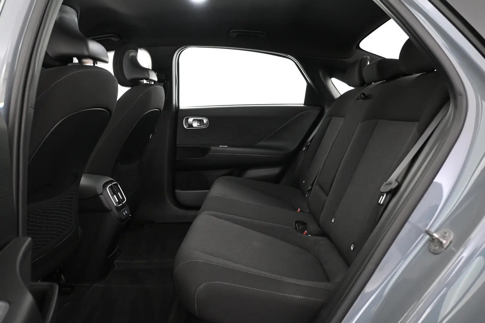 Car Image - 3k1Ah2mHWZUbfJujXTAnhG
