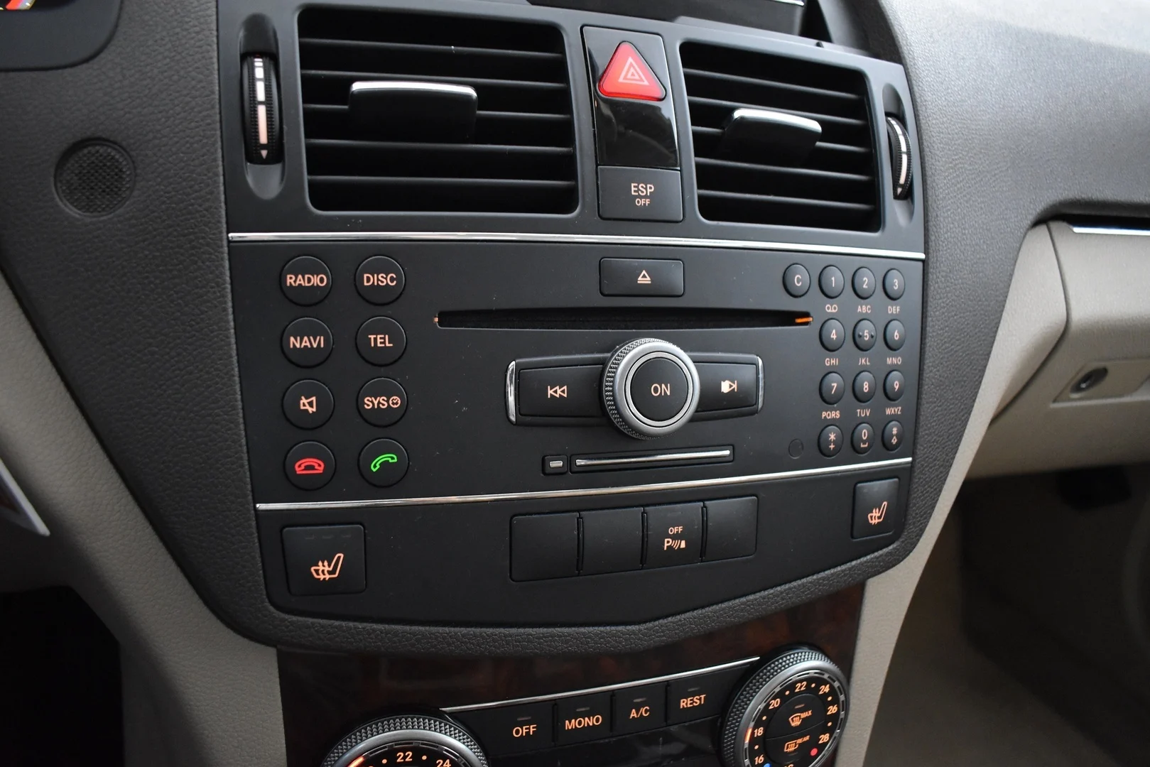 Car Image - 6jVhXgRvIaKZU8L93lkJ1M