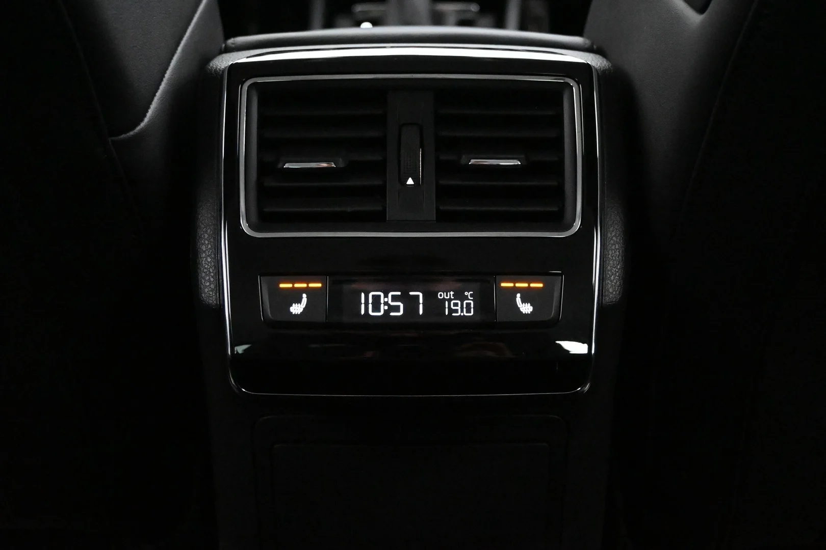 Car Image - 2makSHNptyqUQ5RtyQS1ZI
