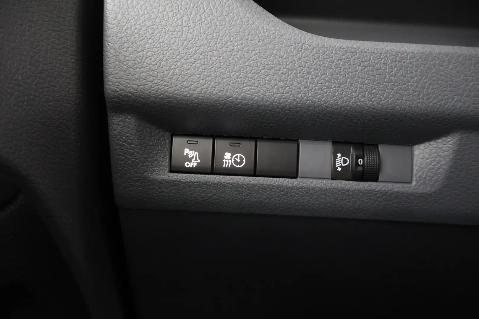 Car Image - 1tCIpYaVWo5Ym4ULbFIOYf