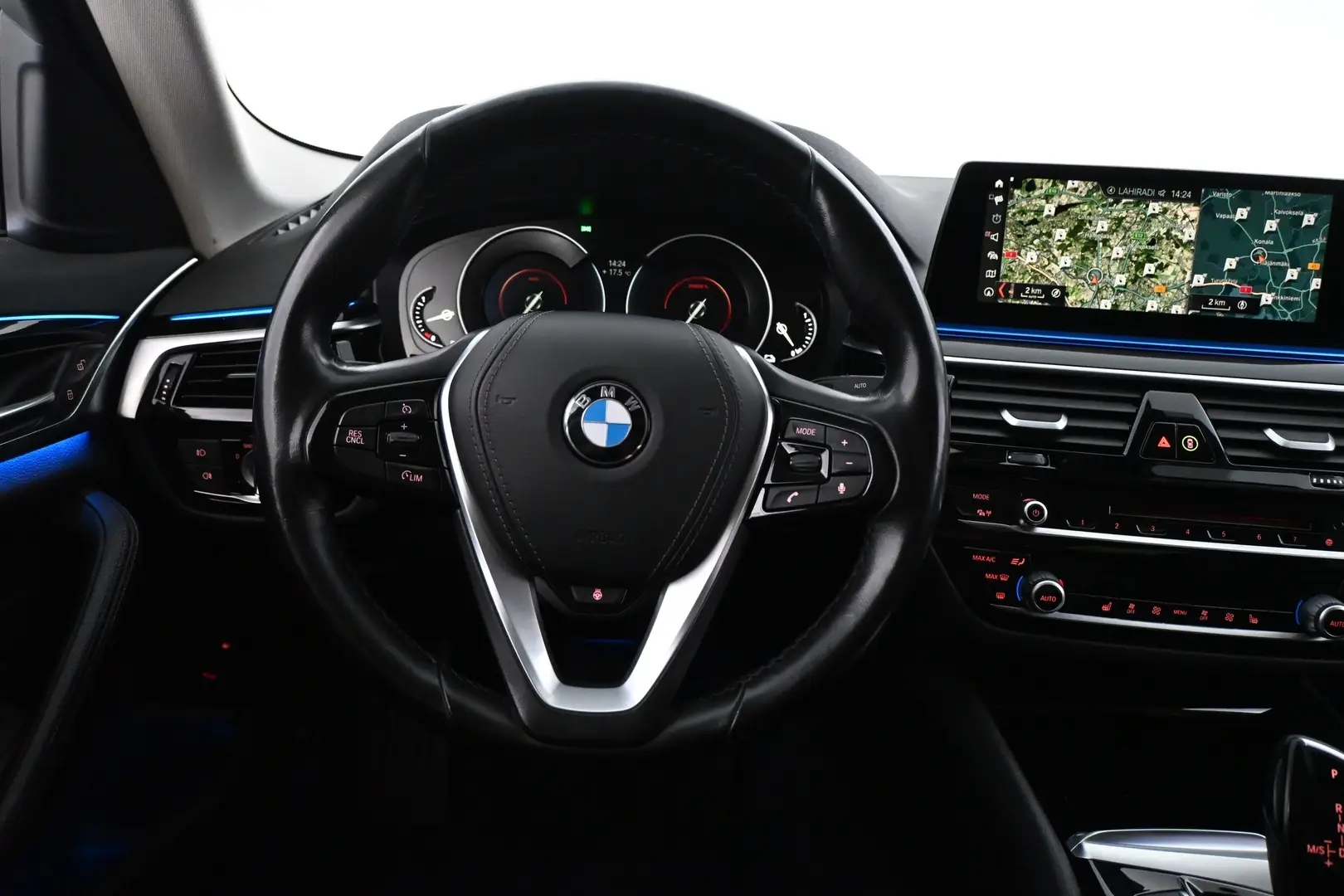 Car Image - 2jdAOwslVd7f4Yy0W3wvpM