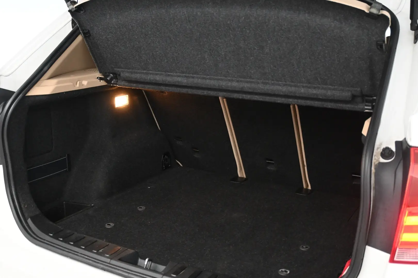 Car Image - 2GU0QMmfy0RYb1UPuqJ1IG