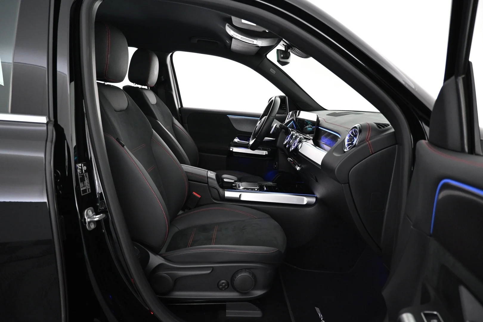 Car Image - U9rpuj19q9I7Sg2b8jYaH