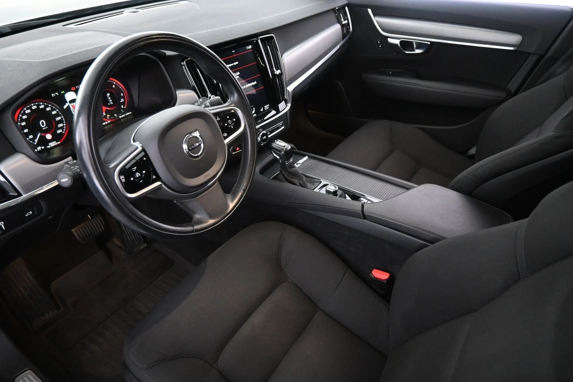 Car Image - soVhoiRua7KVkMh8Yt4uc