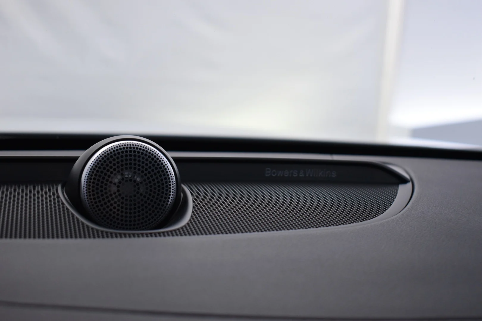 Car Image - 5V7UBXfcEBrf4p1RIDYyct