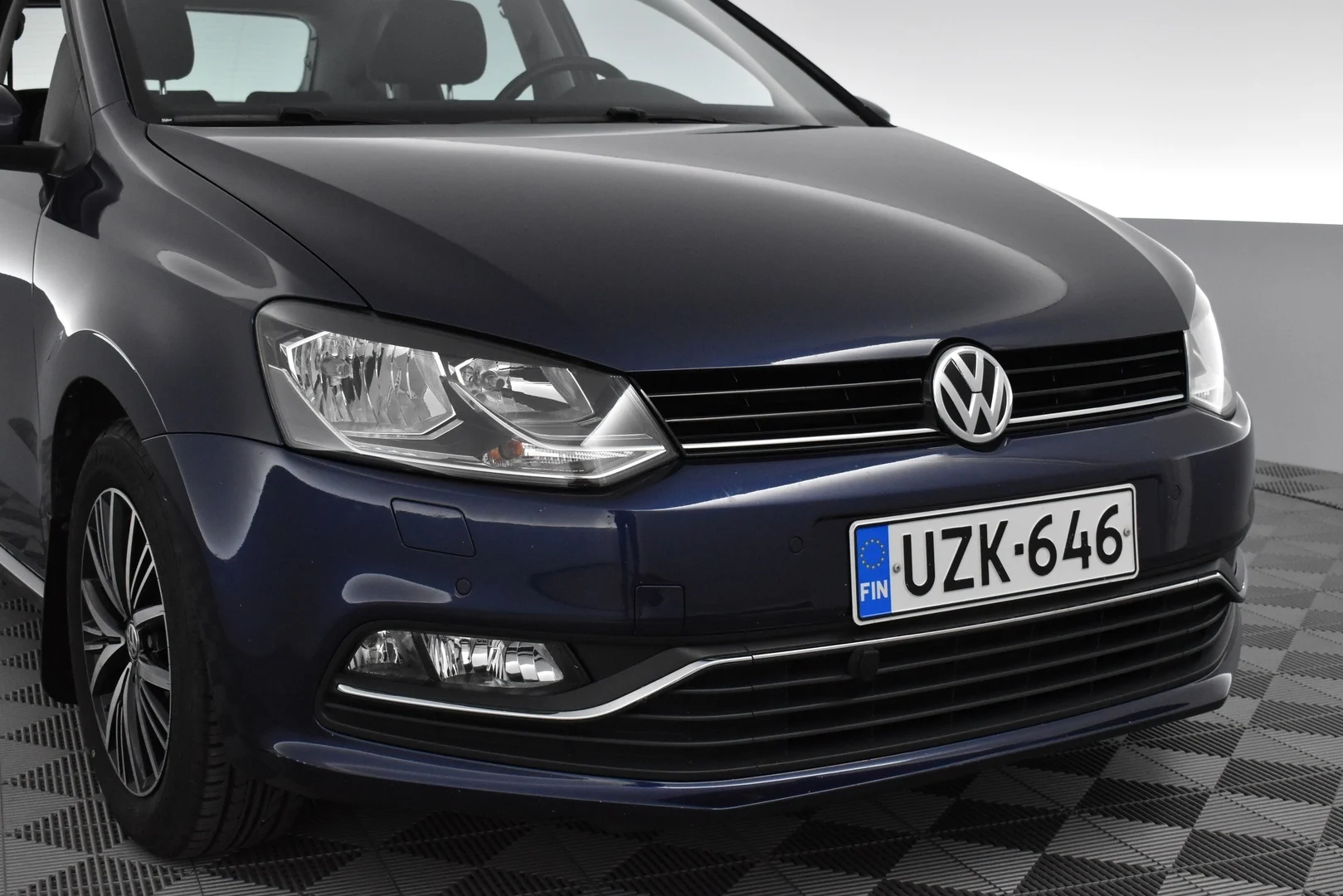 Car Image - 34M4GDrKCqfHorDEJ6edgA
