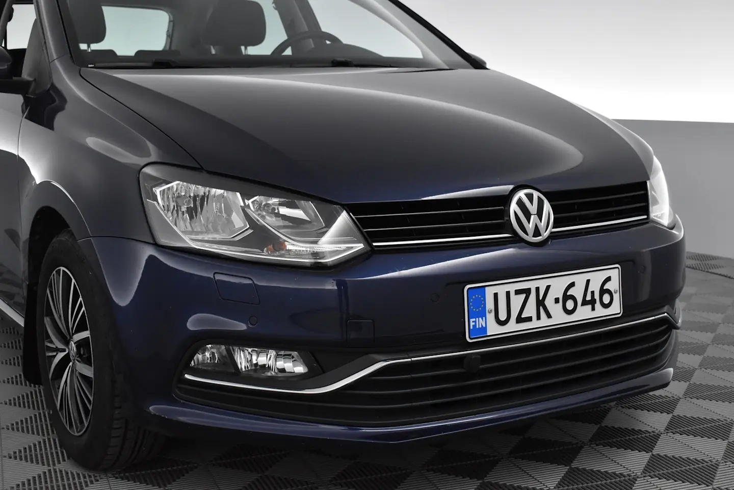 Car Image - 34M4GDrKCqfHorDEJ6edgA