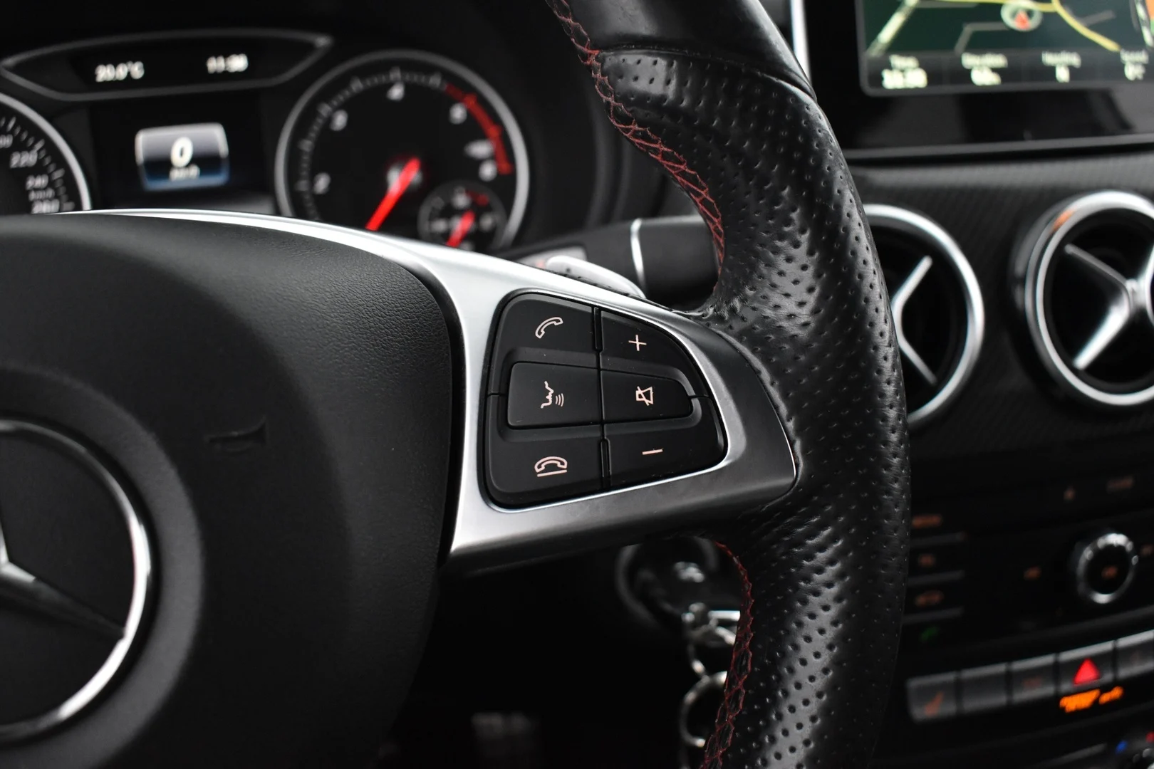 Car Image - 1RNuLlkskVLM3d1yKPpmMq