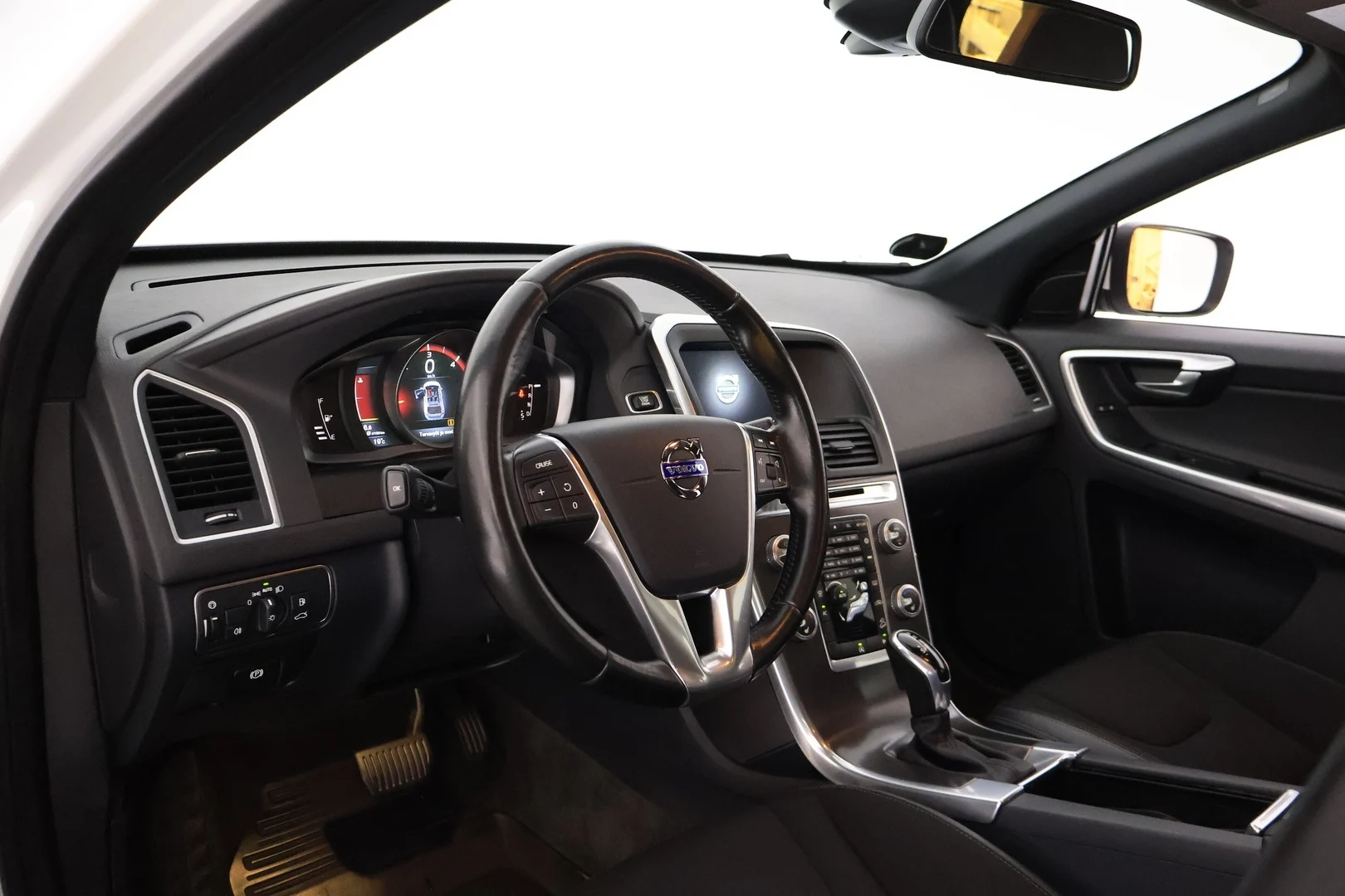 Car Image - 10W89BqtXUUiKPatsjgdCp