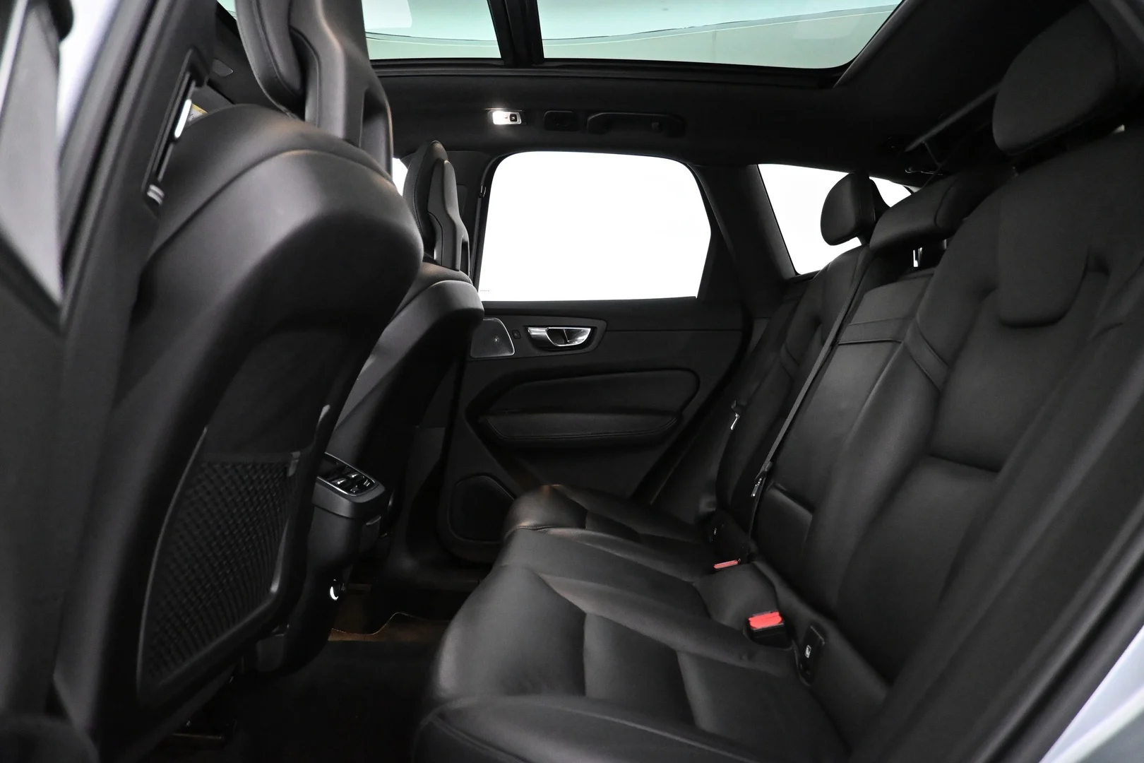 Car Image - 6lxeSNr128FrivmHAAyV0a
