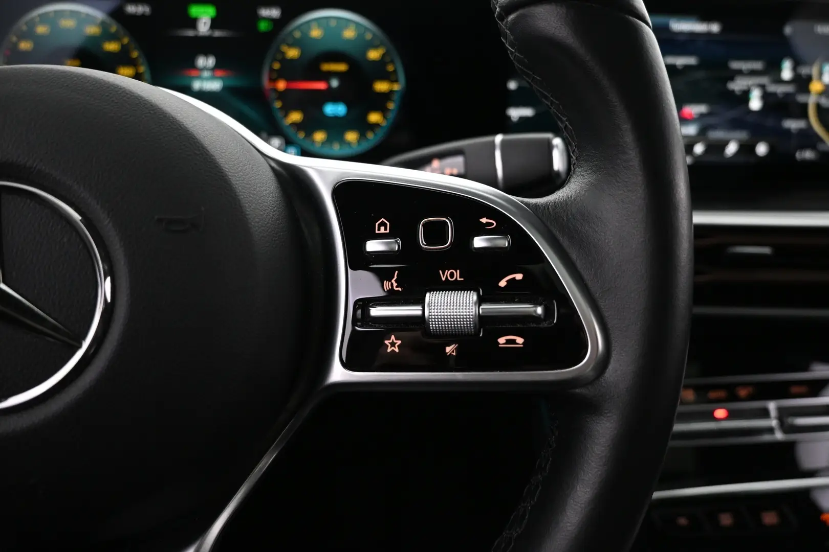 Car Image - 6z6KQnSCaI04H7tfwR1sUJ