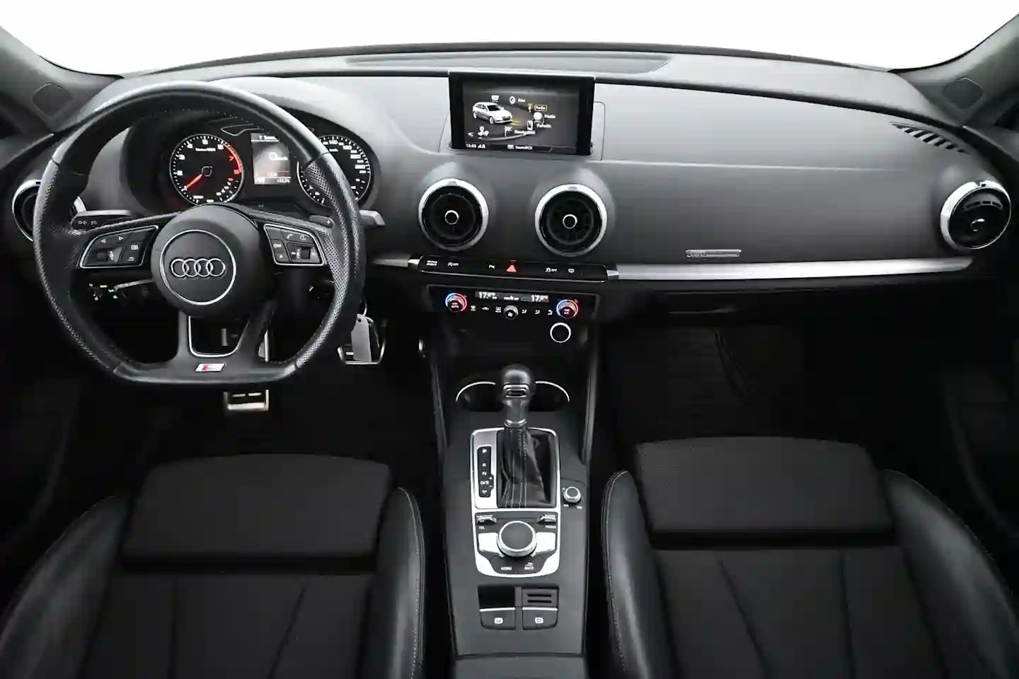 Car Image - Dhq3VjHE156xrsckq7XfK