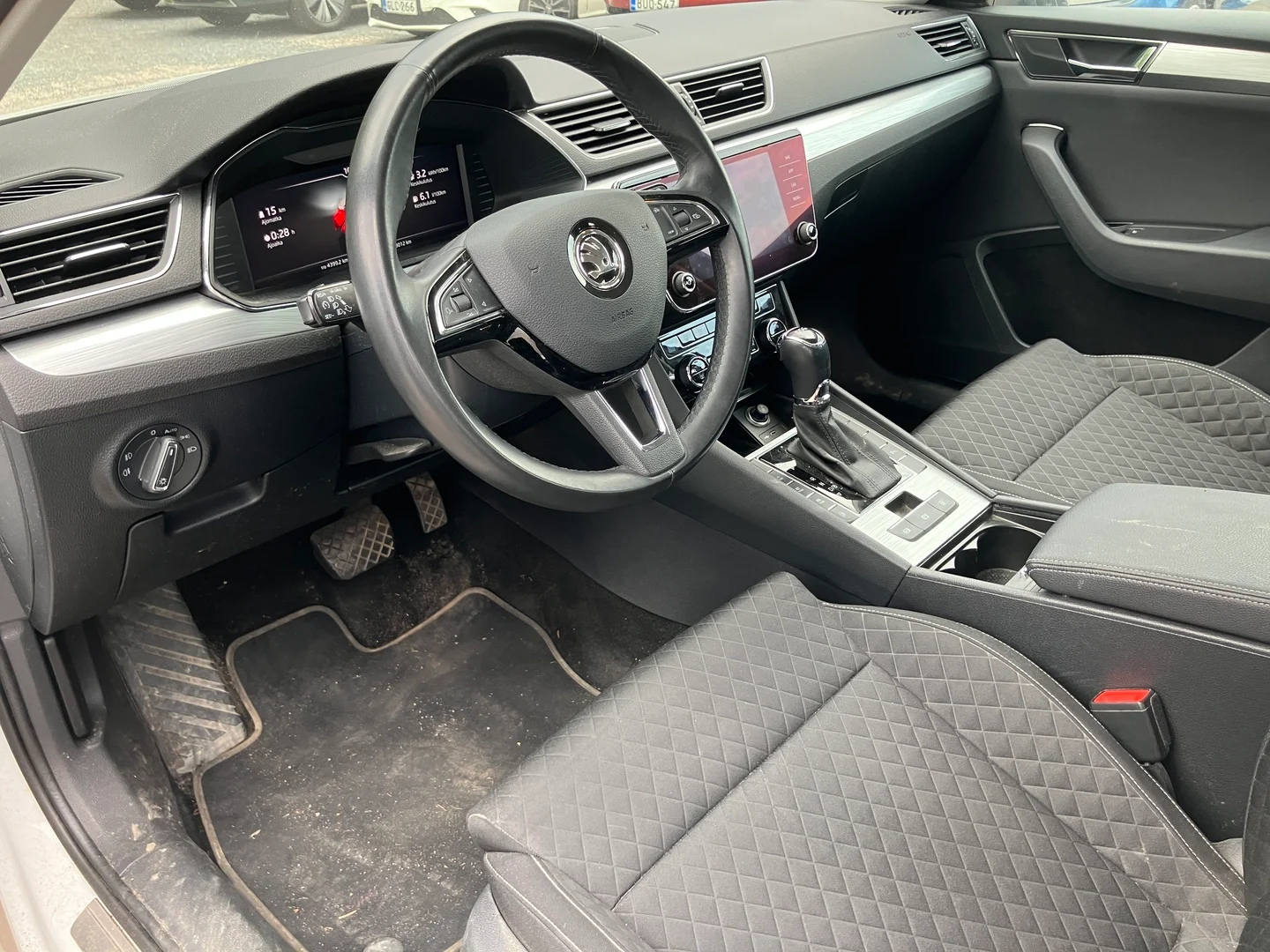 Car Image - 6uTsO0BUR00TU4WR8BXMeA