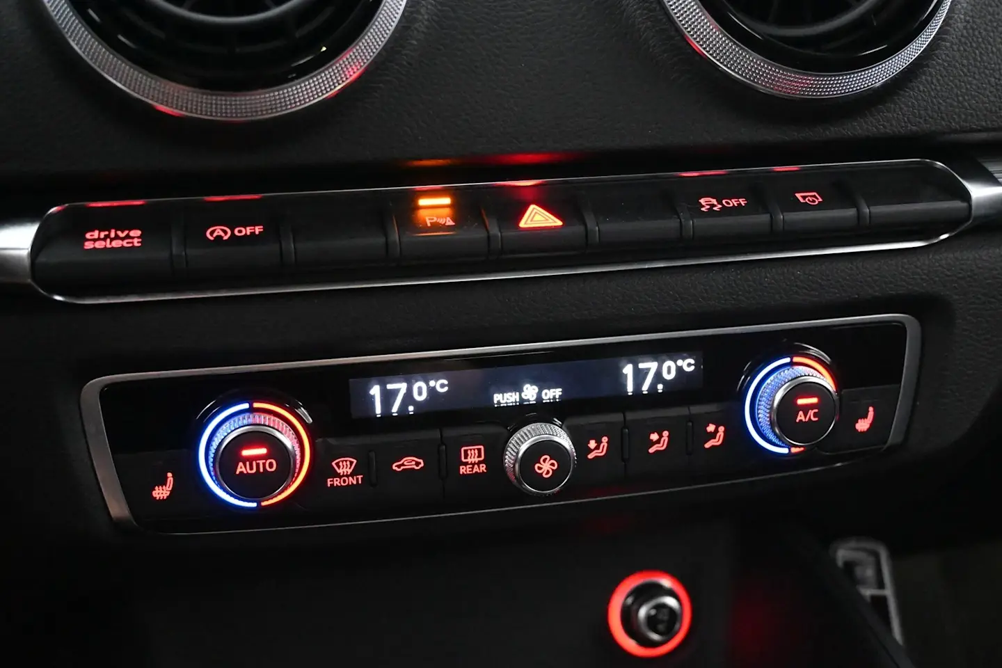 Car Image - 10rcwYM9ehp8zBTL3l7nOE