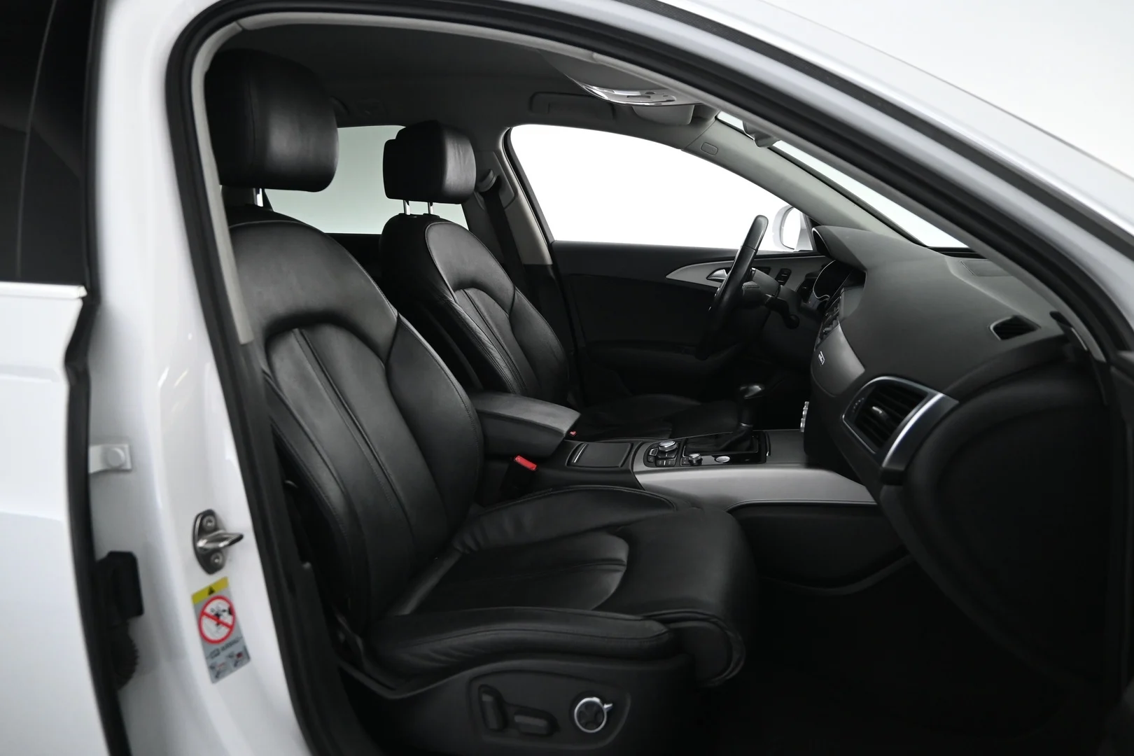 Car Image - 5waHtPHJP0eH49qTV82J0Z