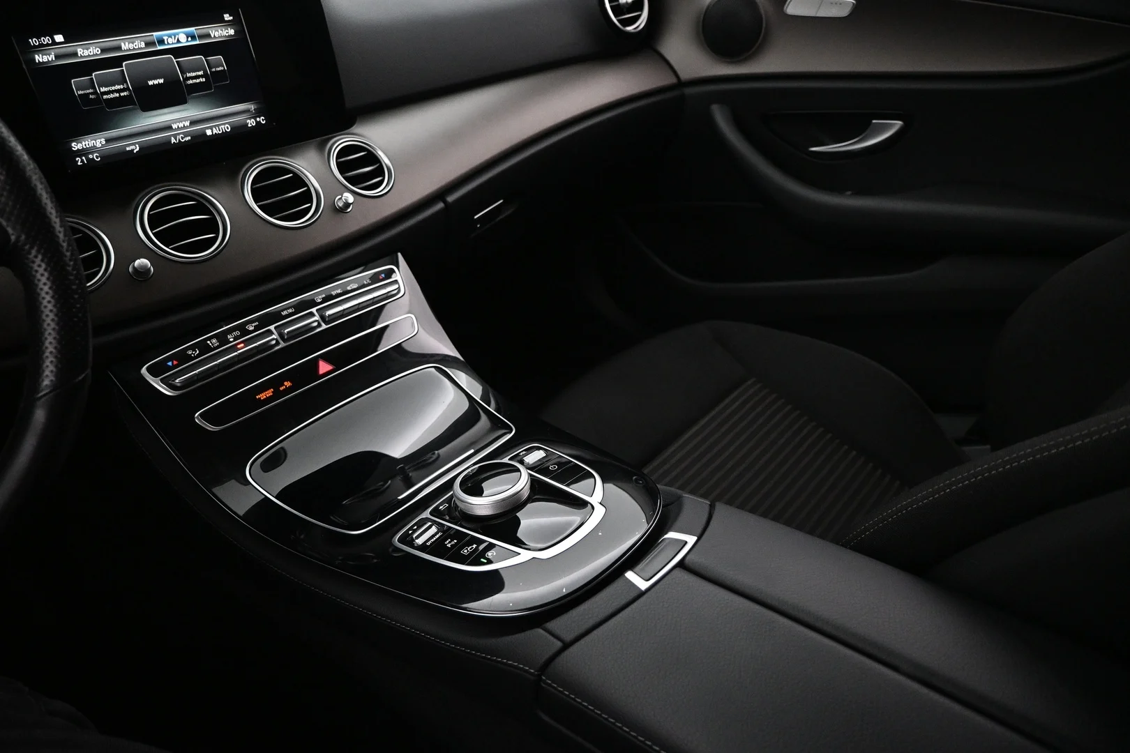 Car Image - 5DkdLWNkQQcC46QNSS8G3x