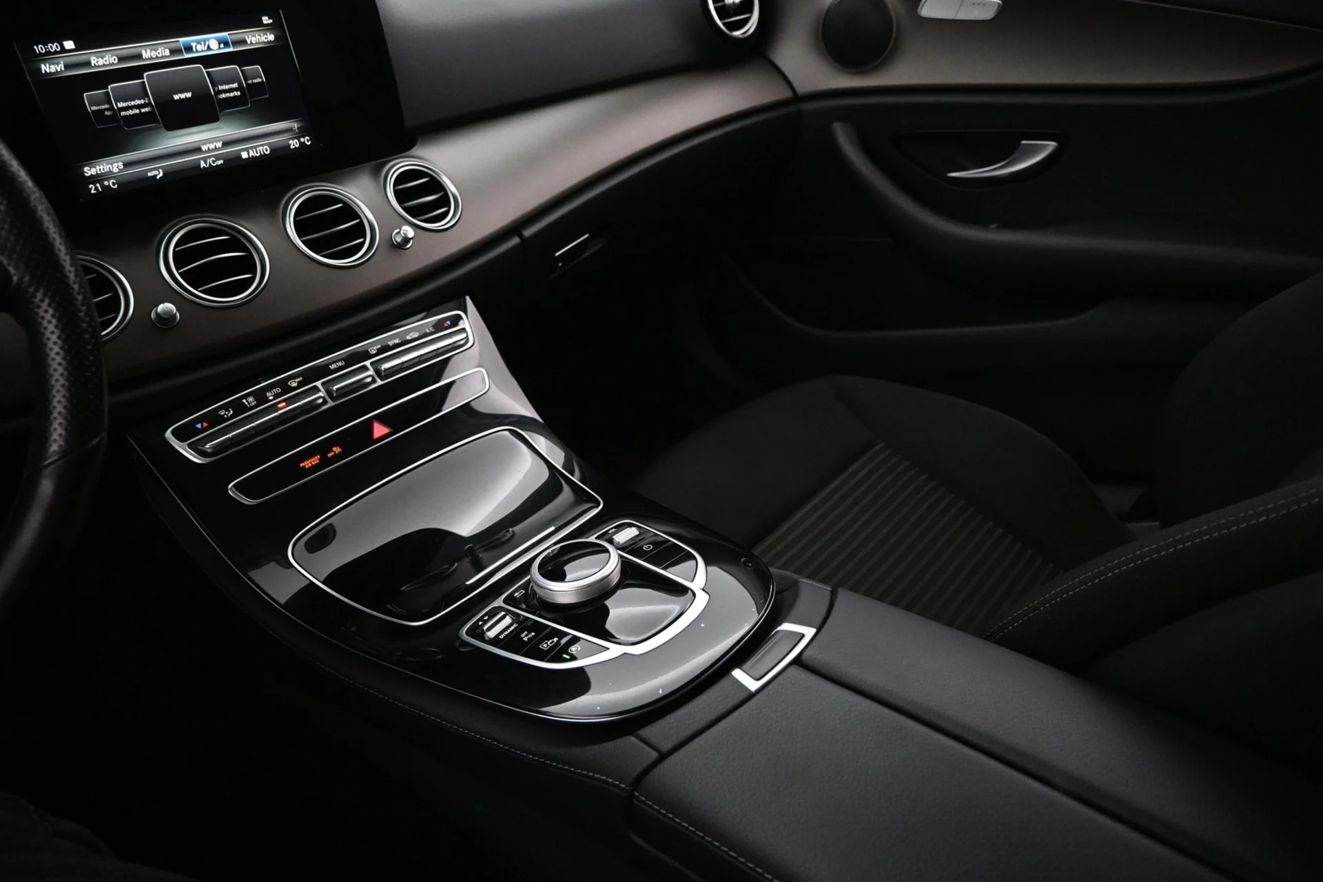 Car Image - 5DkdLWNkQQcC46QNSS8G3x