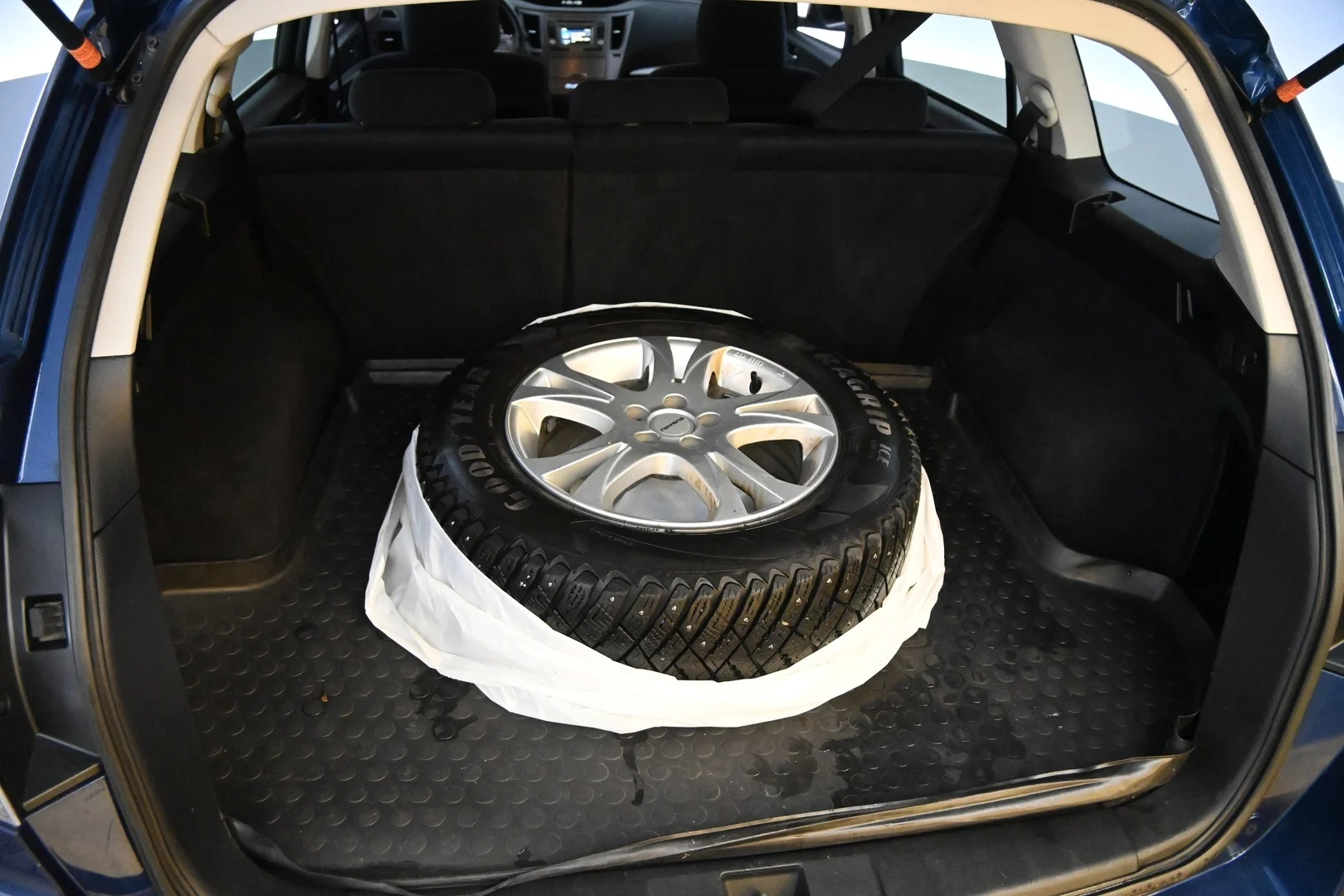 Car Image - 75aGhk5C1qx2uLjimaz5SB