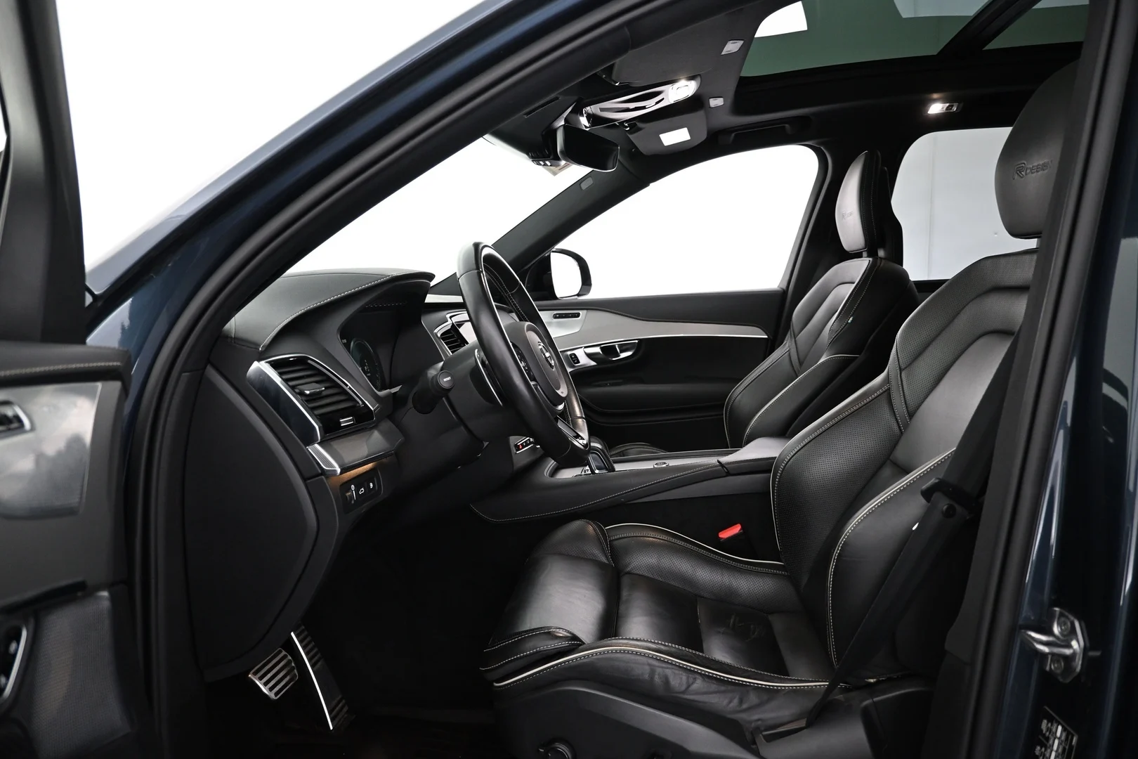 Car Image - 2OGLlL2GOPHj1naBpZ51so