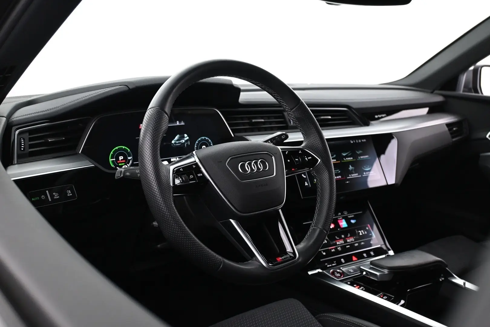Car Image - G7NRYgIgJqqBdutQO3psc
