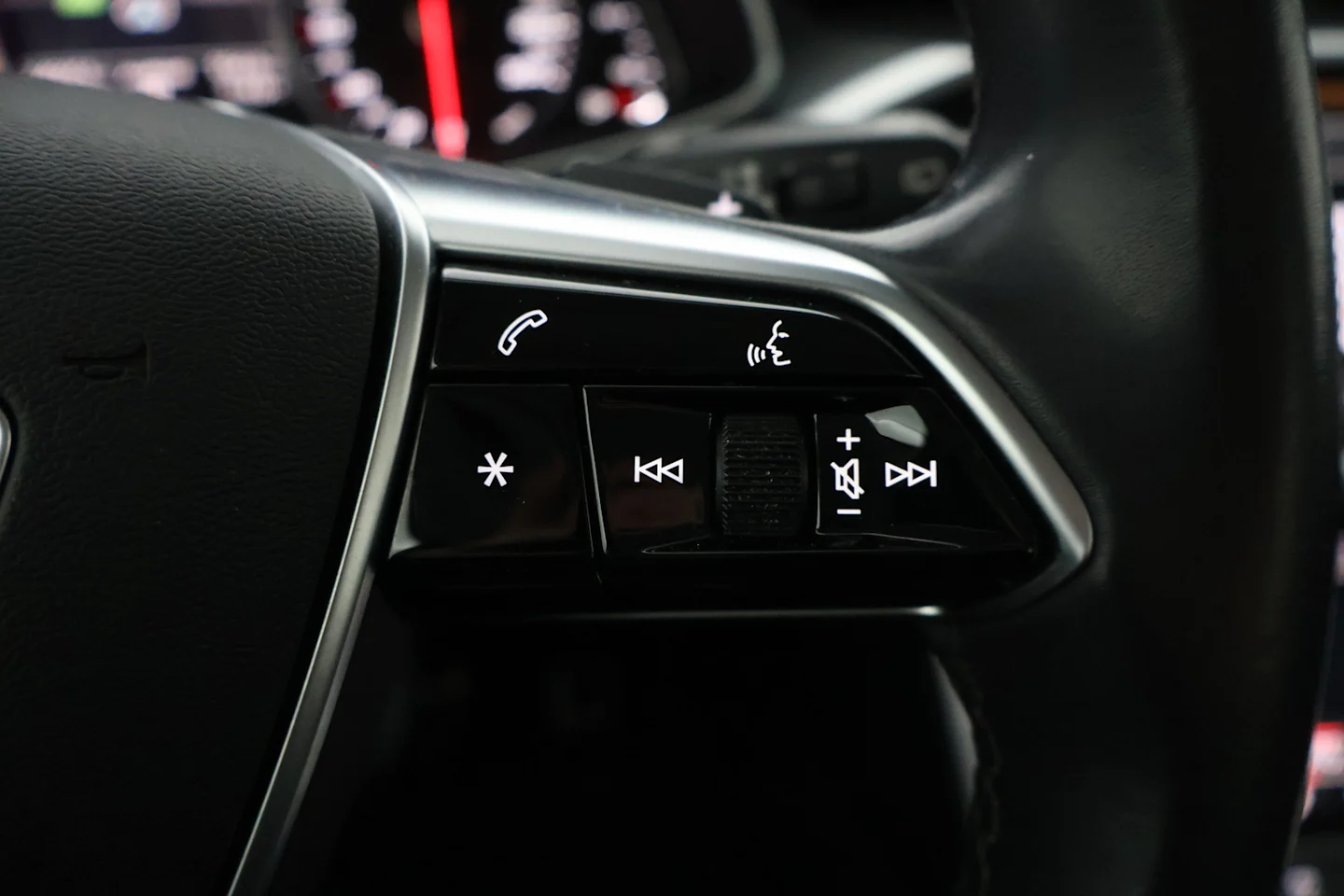 Car Image - 4uBn41JUZuhwcipXenCCeL