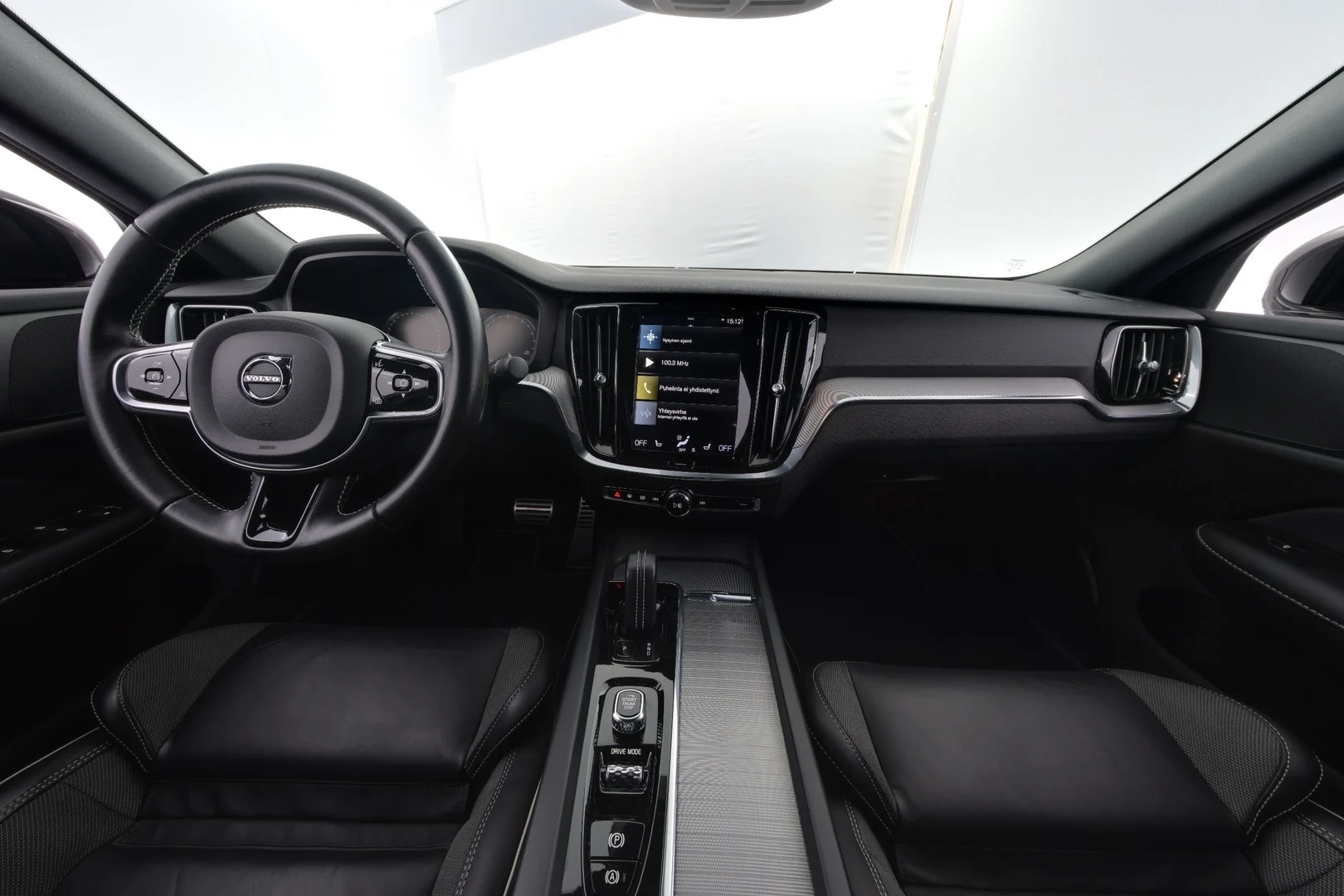 Car Image - 1Fpq9bJEU2MzFkSznXvD6h
