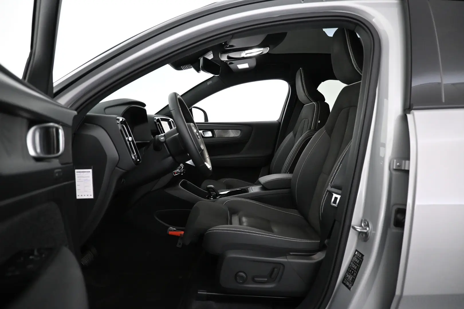 Car Image - 4aURNRpPGONkc6OGRzjAGq