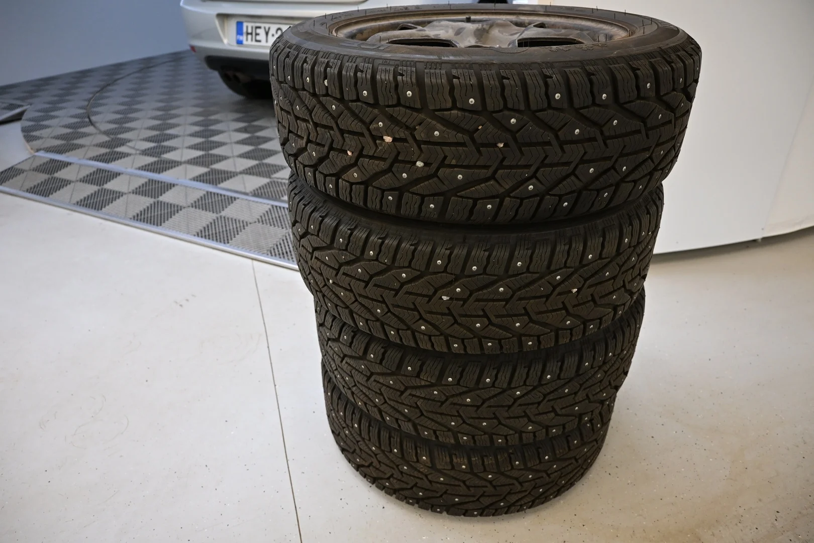 Car Image - 1QHjEPdYDaKORNDYpZjqGX