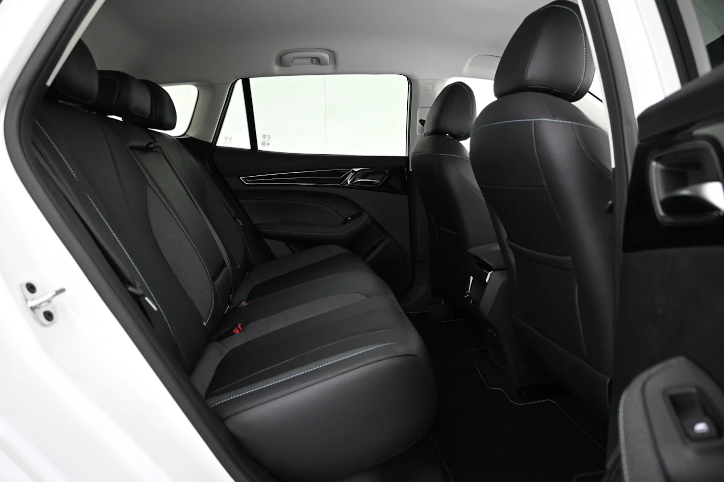 Car Image - 1fAHa7VBFaoojGRQjhBs7E