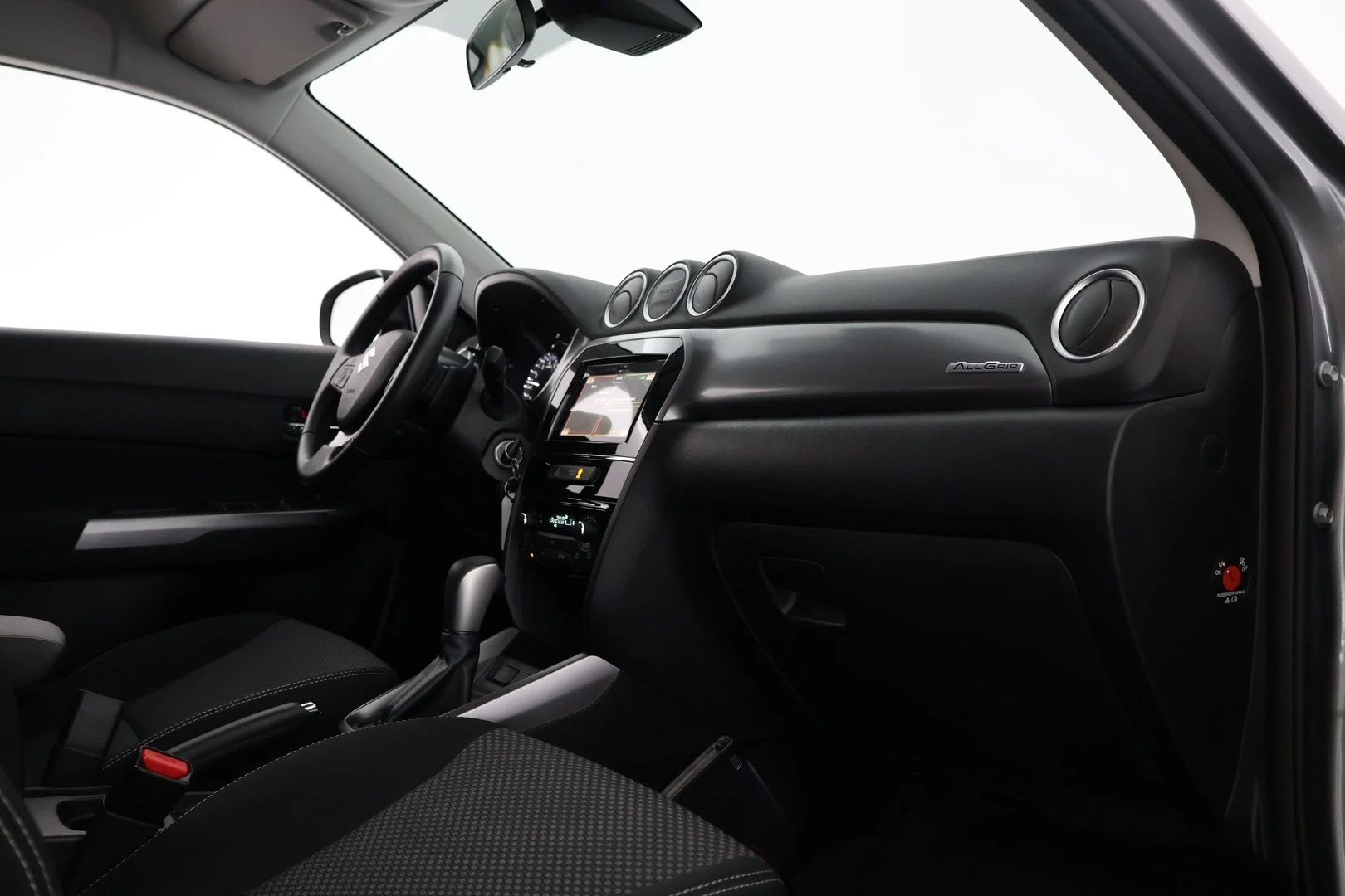 Car Image - 7fU0akzHySbg412IrluBmt