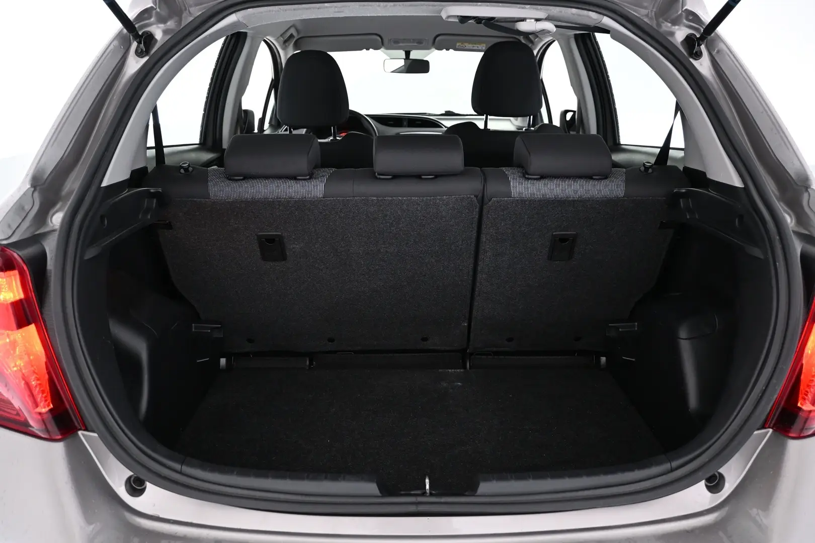 Car Image - 2kFpJCLo7waFuM7m29Kjl5