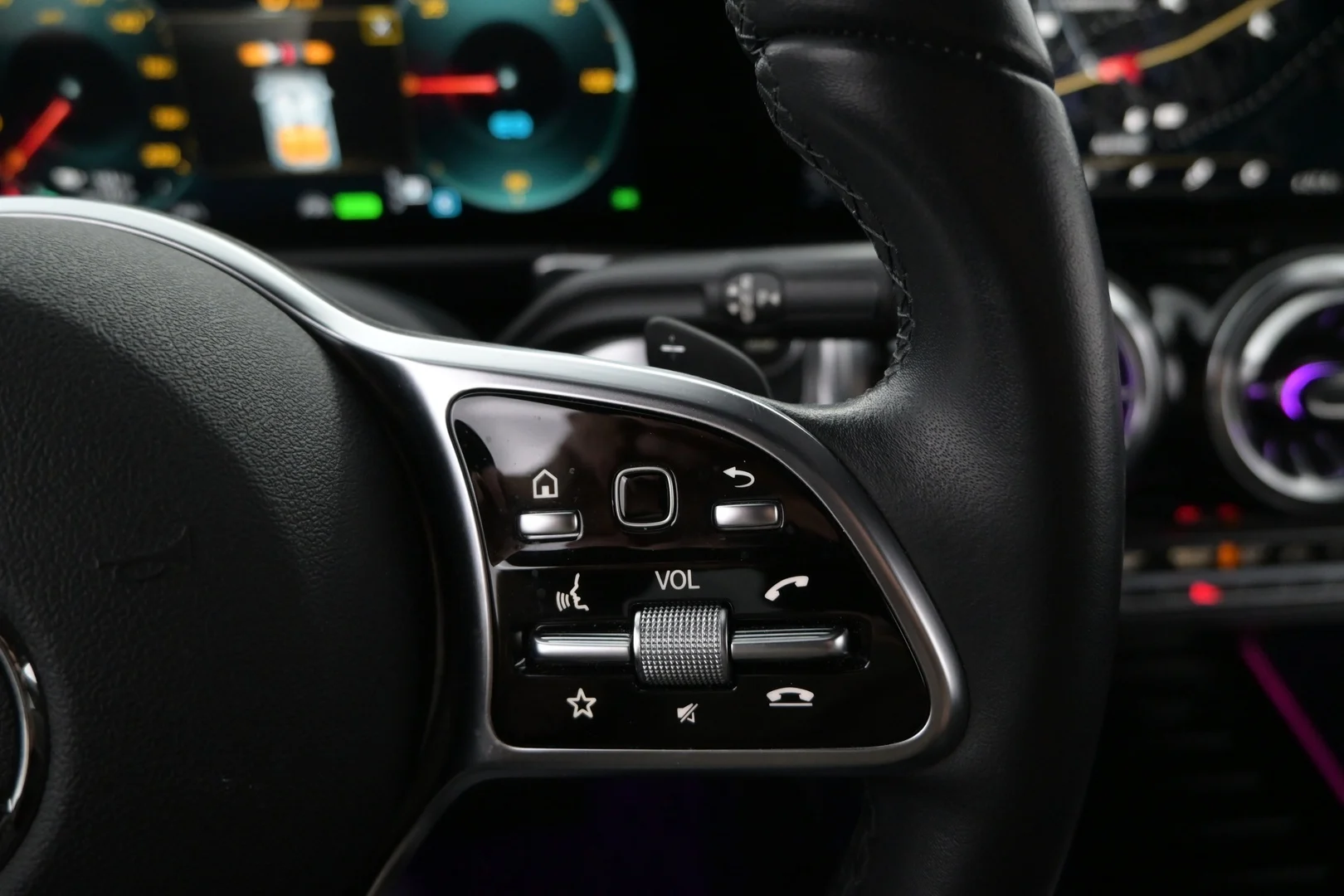 Car Image - 18CPAx3excHw56xBJOppj7