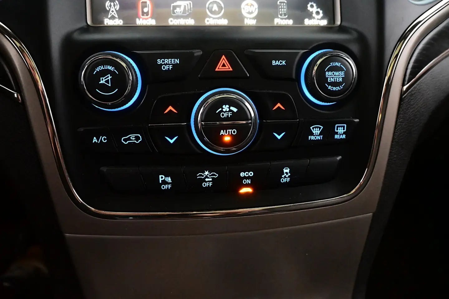 Car Image - 6qkJmFHvseHUFCLZQxjD83