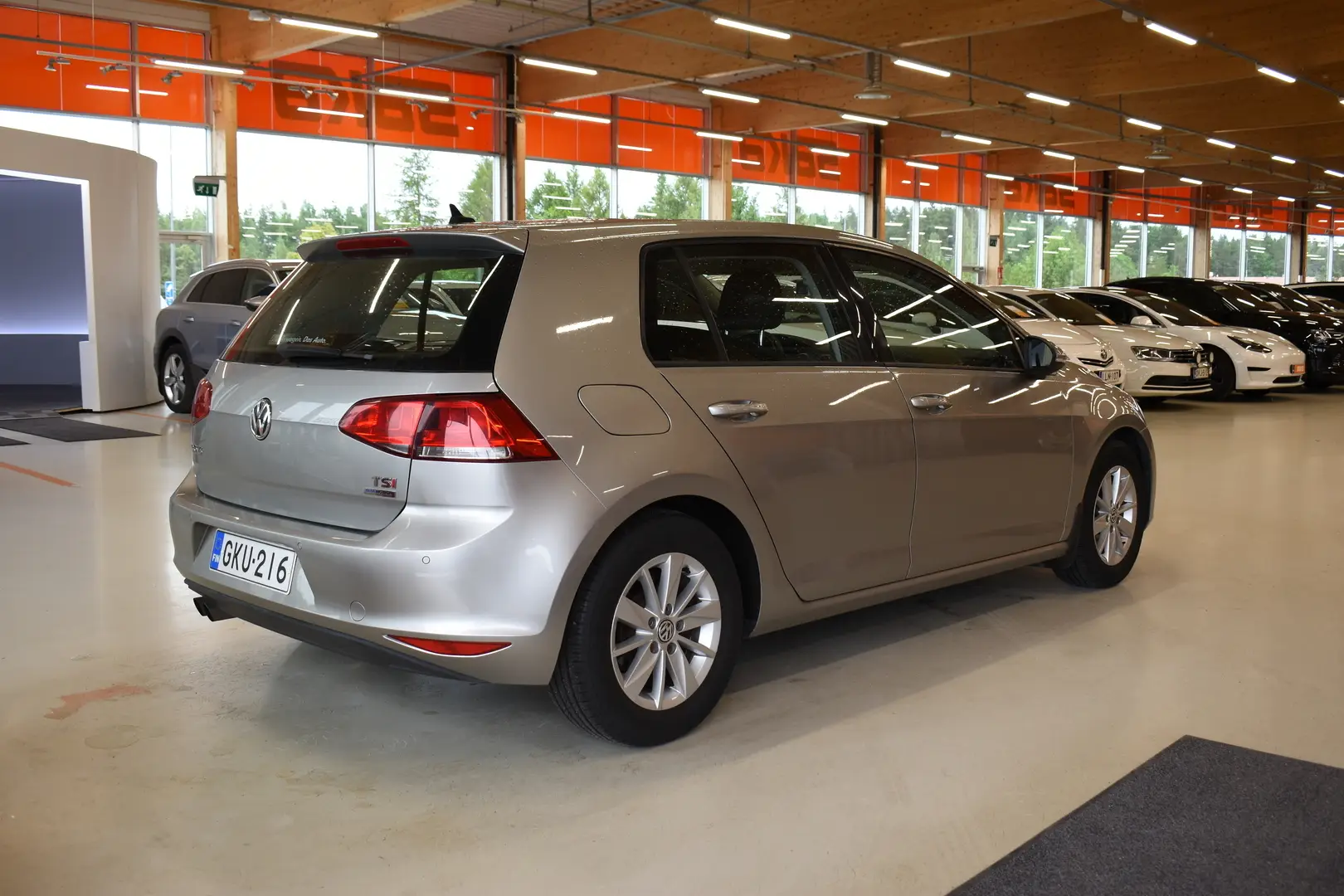 Car Image - 8ii8hJlOgTX27cHyjbS9l