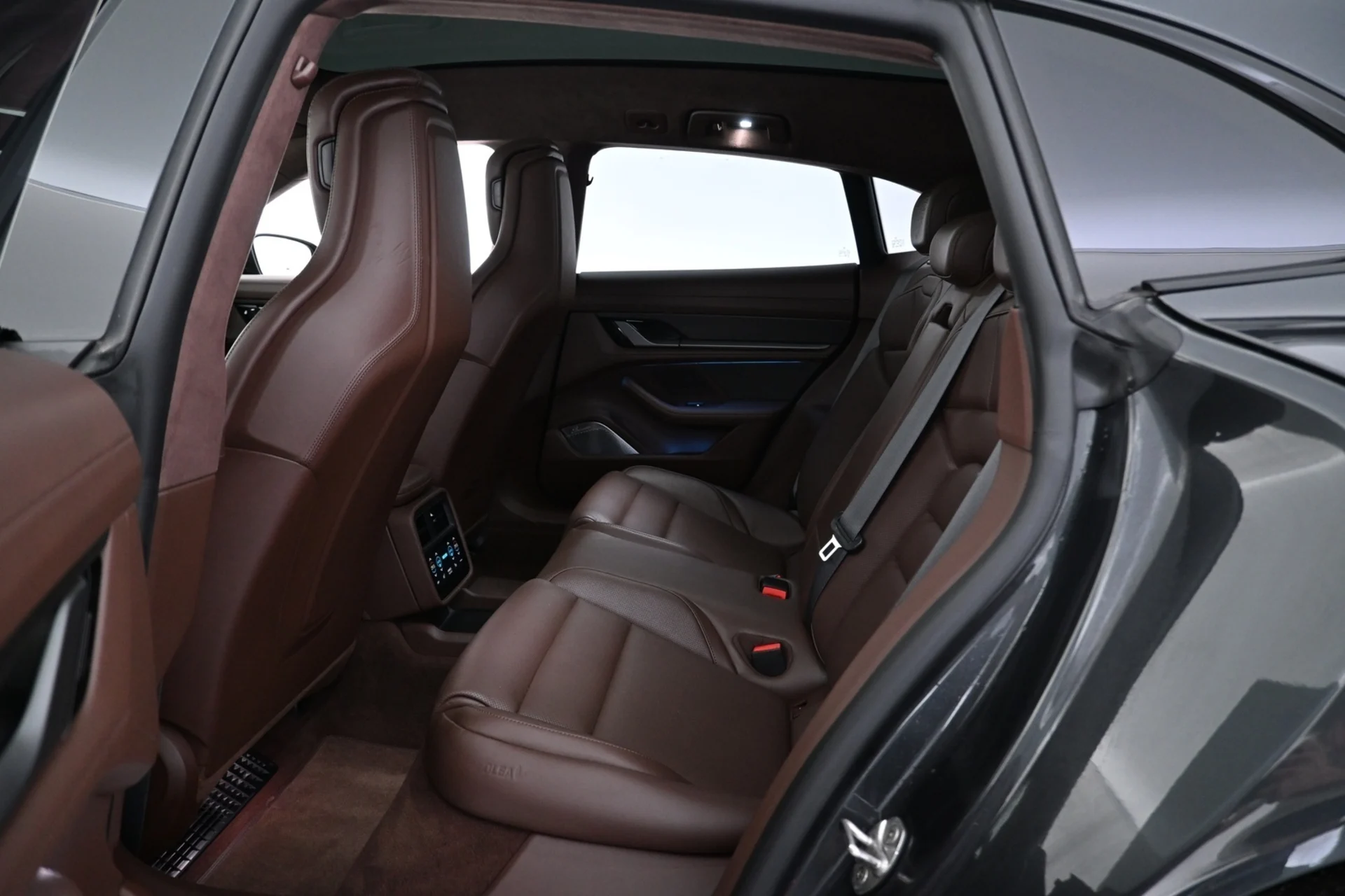 Car Image - 4kQ3uudvTj8uRFMlnVYKSc