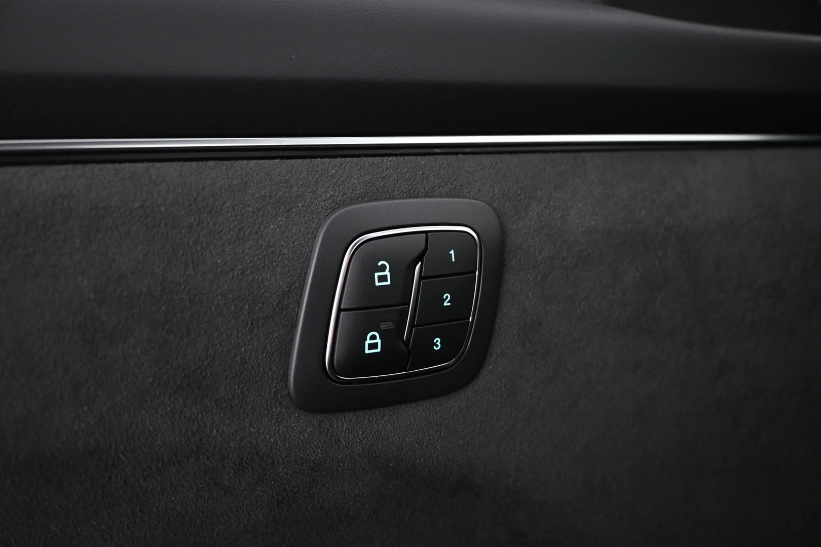 Car Image - 6ODEnjzBnzn9LsdZx6IU61