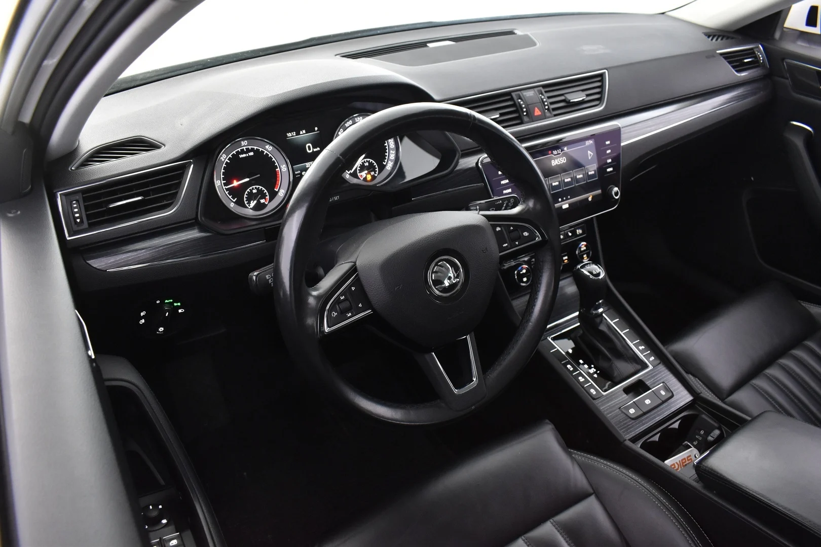 Car Image - 1ppMhnNLcfkB6NYqHdQyeJ