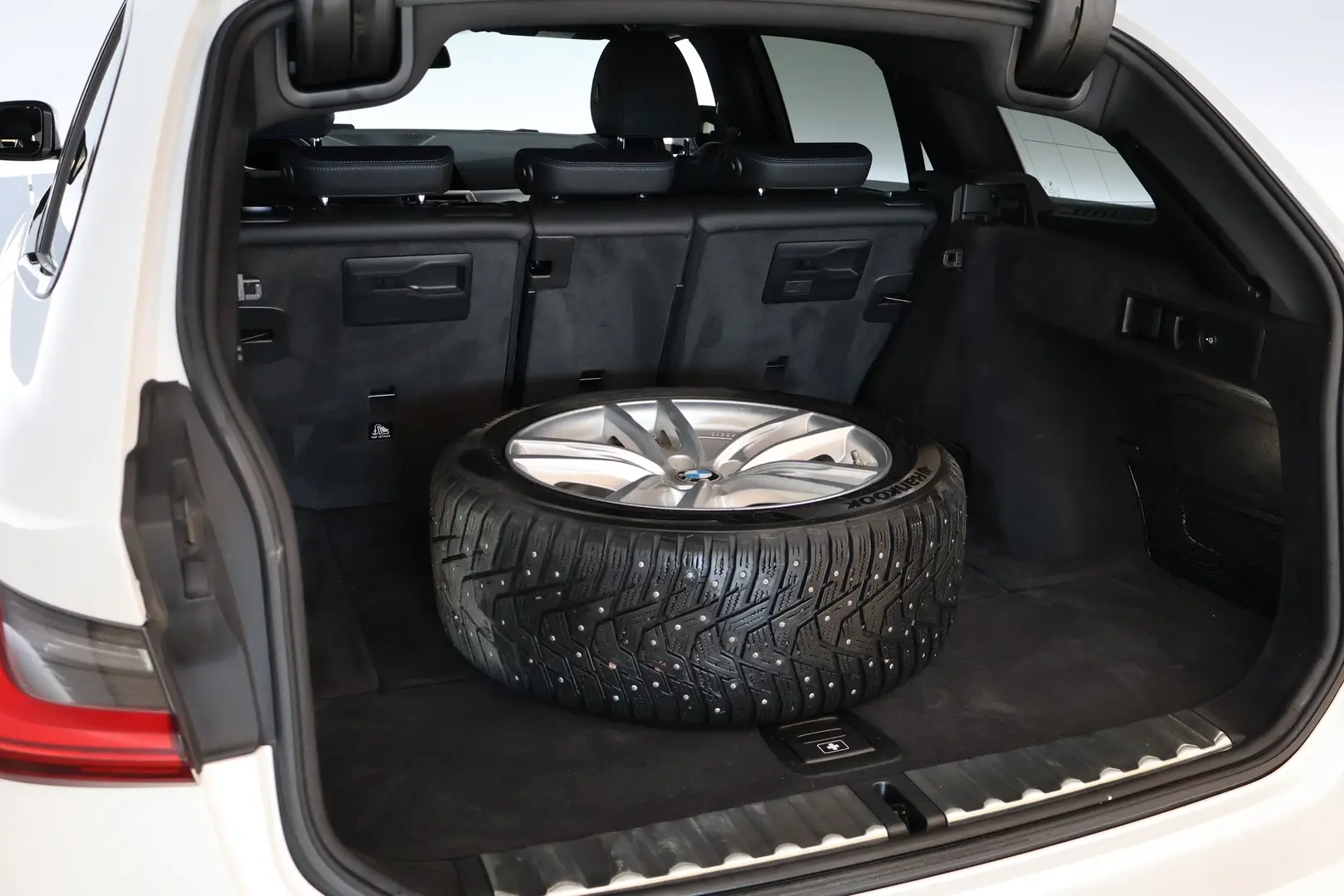 Car Image - 40u3duSQWlTFoTAIIwN0qg