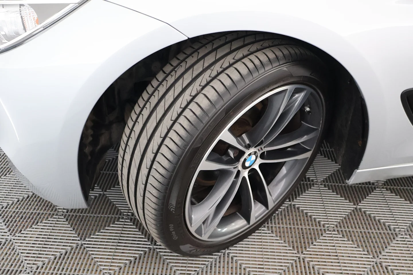 Car Image - 7knMimVKxbddLfiI77f1jp