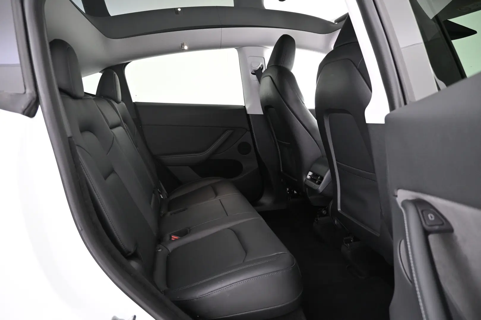 Car Image - i8Ml8YZTK2exXp3PXOyu8
